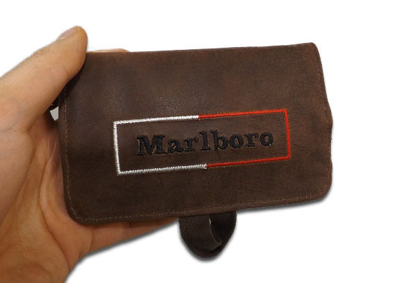 PORTATABACCO IN PELLE PORTA CARTINE FILTRI CON RICAMO MARLBORO 02